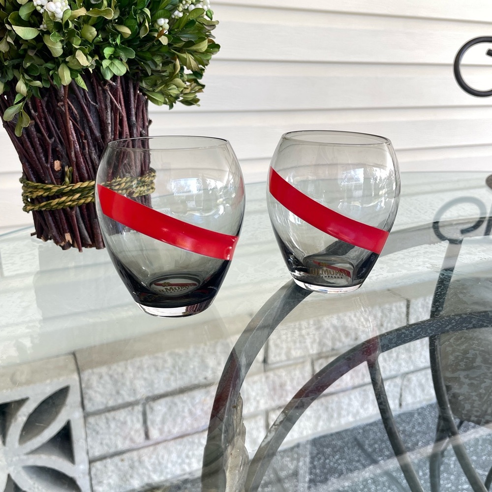 Pair of stemless wine glasses flutes for Mumm champagne red ribbons sash